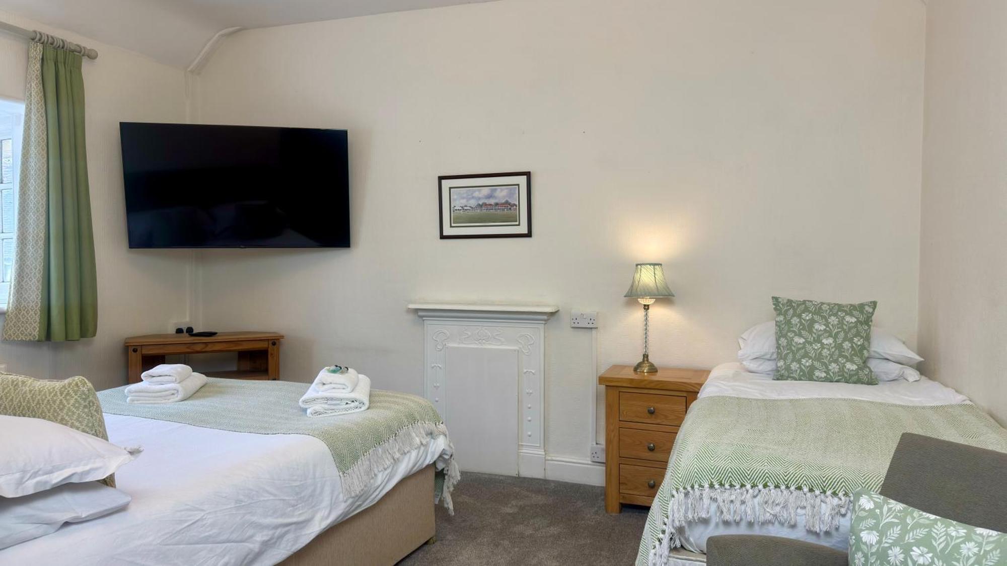 The Cricketers Inn Winchester Ngoại thất bức ảnh