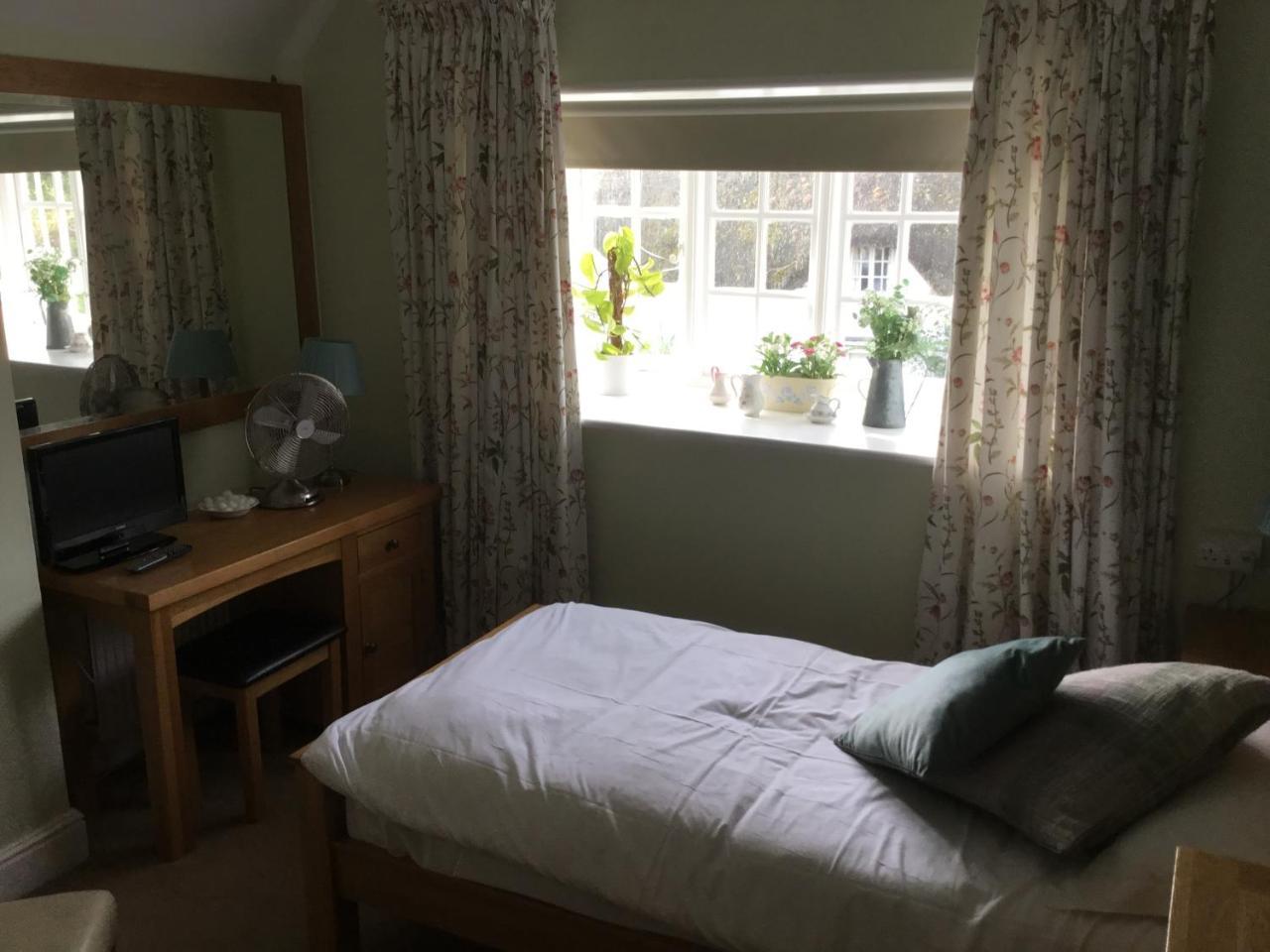 The Cricketers Inn Winchester Ngoại thất bức ảnh